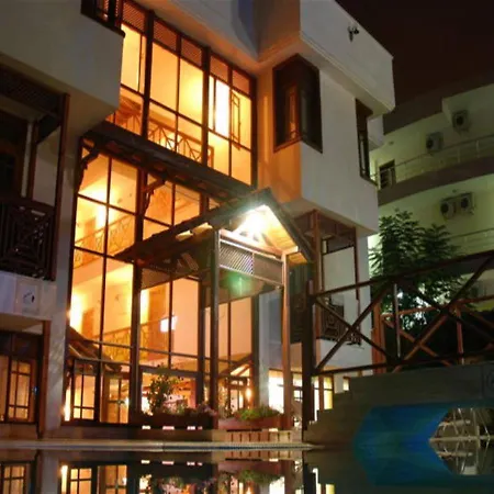 Agon Butique Hotel 3*